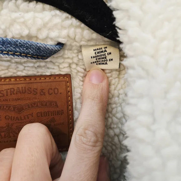 Levis Sherpa Trucker Jacket - Picture 9 of 10